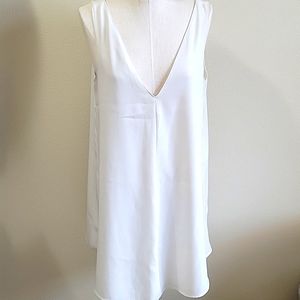 Fully lined Zara White Mini  Dress Size XL